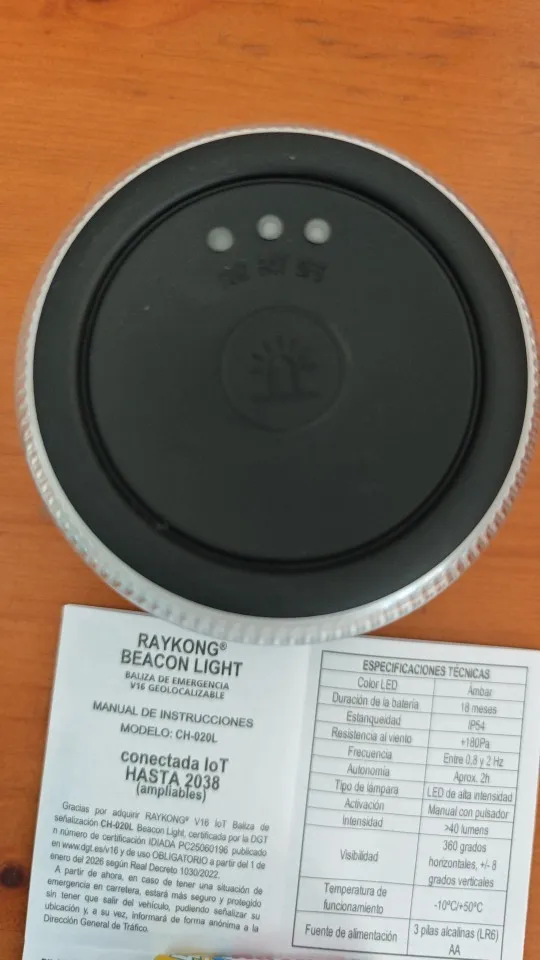 V16 DGT Approved Emergency Beacon  - Baliza V16 + Funda + Cargador + Ventosa photo review