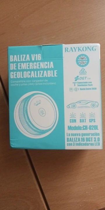 V16 DGT Approved Emergency Beacon  - Baliza V16 + Funda + Cargador + Ventosa photo review